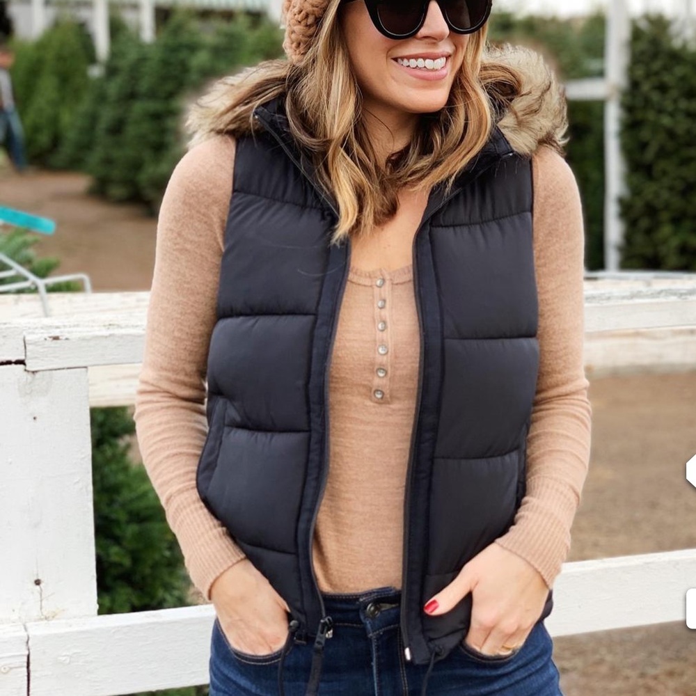 Abercrombie & Fitch Women's Duvet Puffer Vest